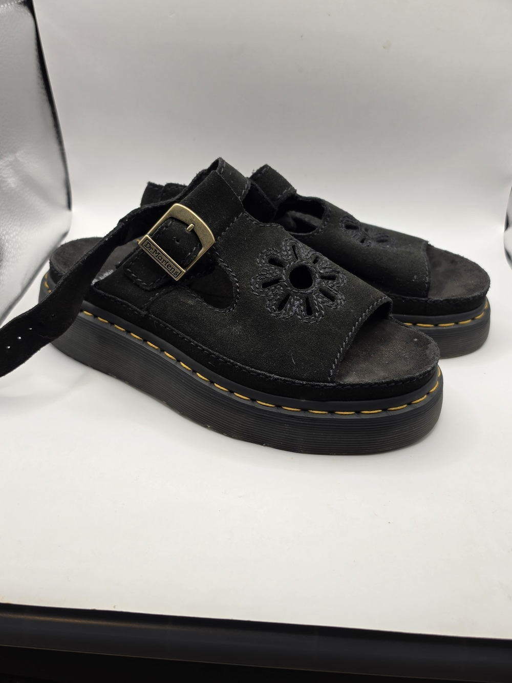 Dr. Martens Dunnet Flower Black Suede Platform Sandals Sz 8 US / 39 EU